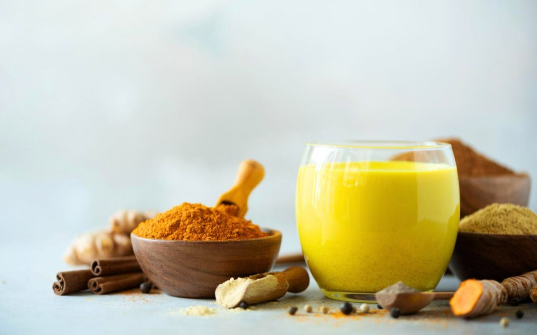 Cardamome, cannelles, curcuma et gingembre : Les bienfaits des épices ayurvédiques